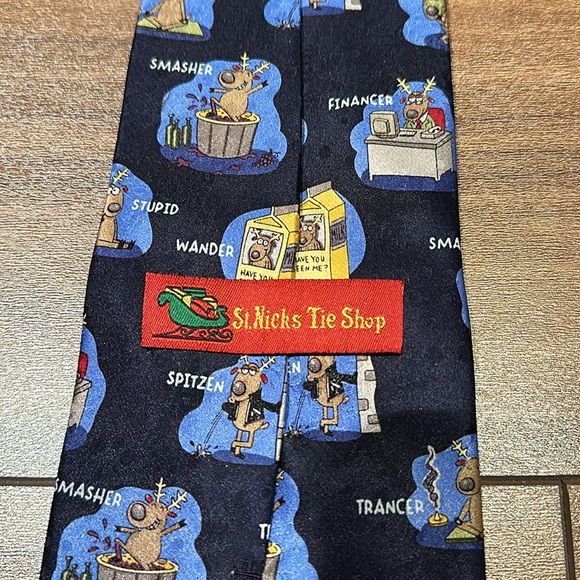 Alternate Reindeer novelty silk tie. - Picture 4 of 5
